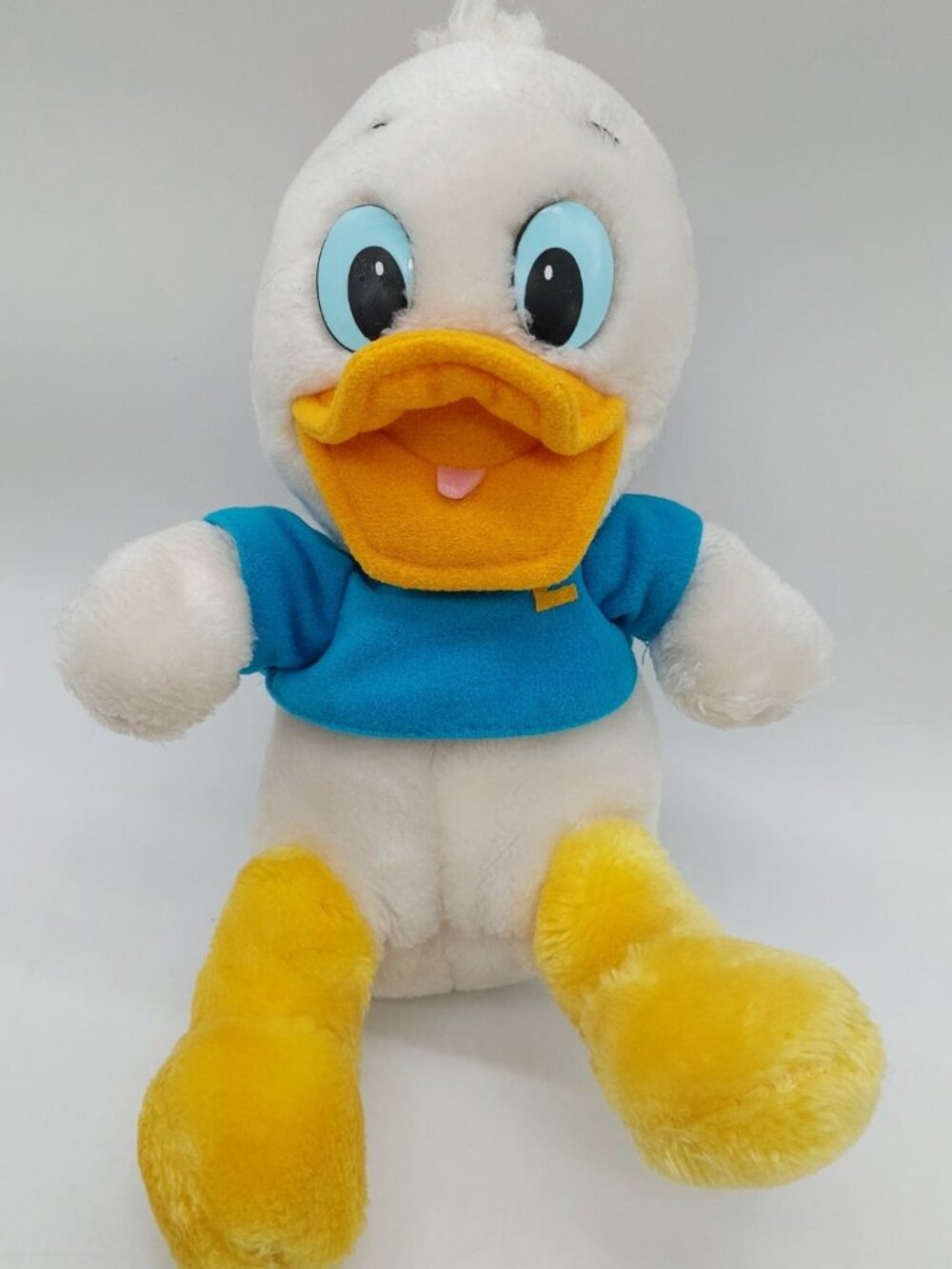 Louie duck Disneyland Walt Disney World Parks Christmas Plush Read